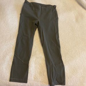 Lululemon pace rival MR 21” crop - size 6 grey sage